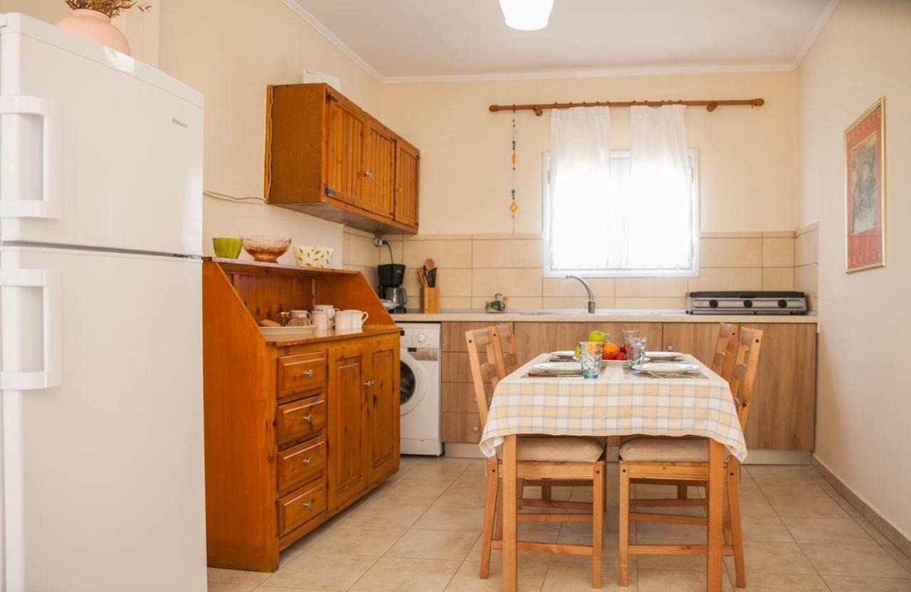 Вилла Tranquility House Livadia  Экстерьер фото